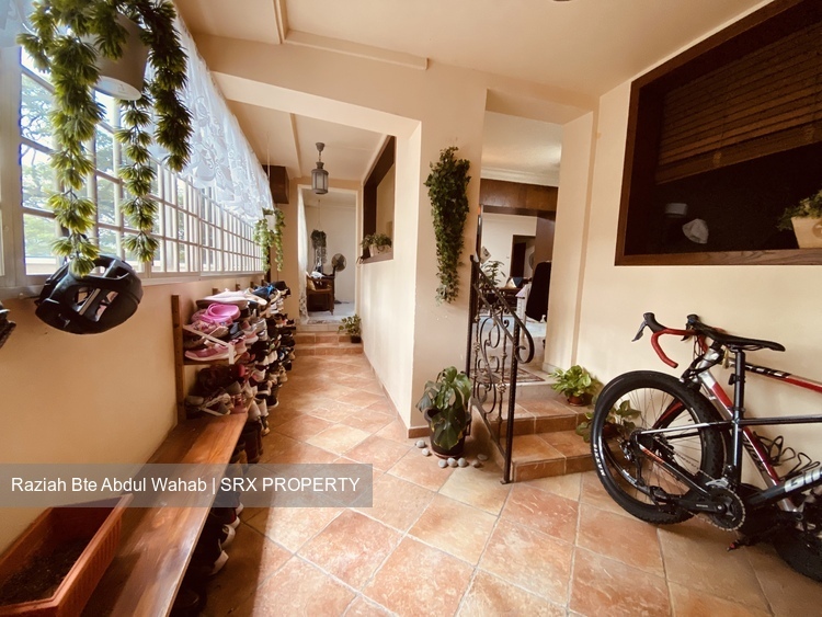 Woodlands Avenue 1 thumbnail photo